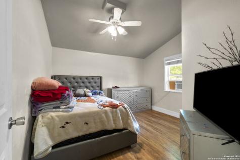 916 Ford Street Kerrville TX 78028