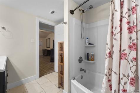 916 Ford Street Kerrville TX 78028