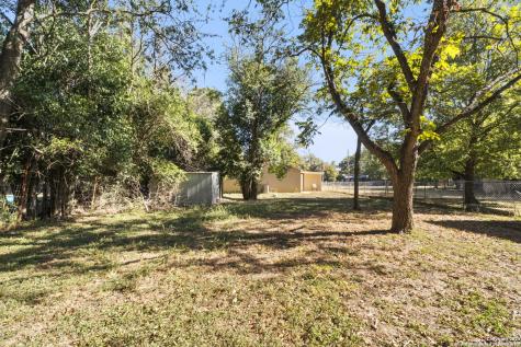 916 Ford Street Kerrville TX 78028