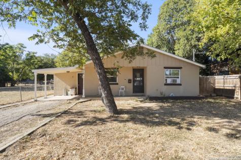 916 Ford Street Kerrville TX 78028
