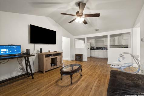 916 Ford Street Kerrville TX 78028