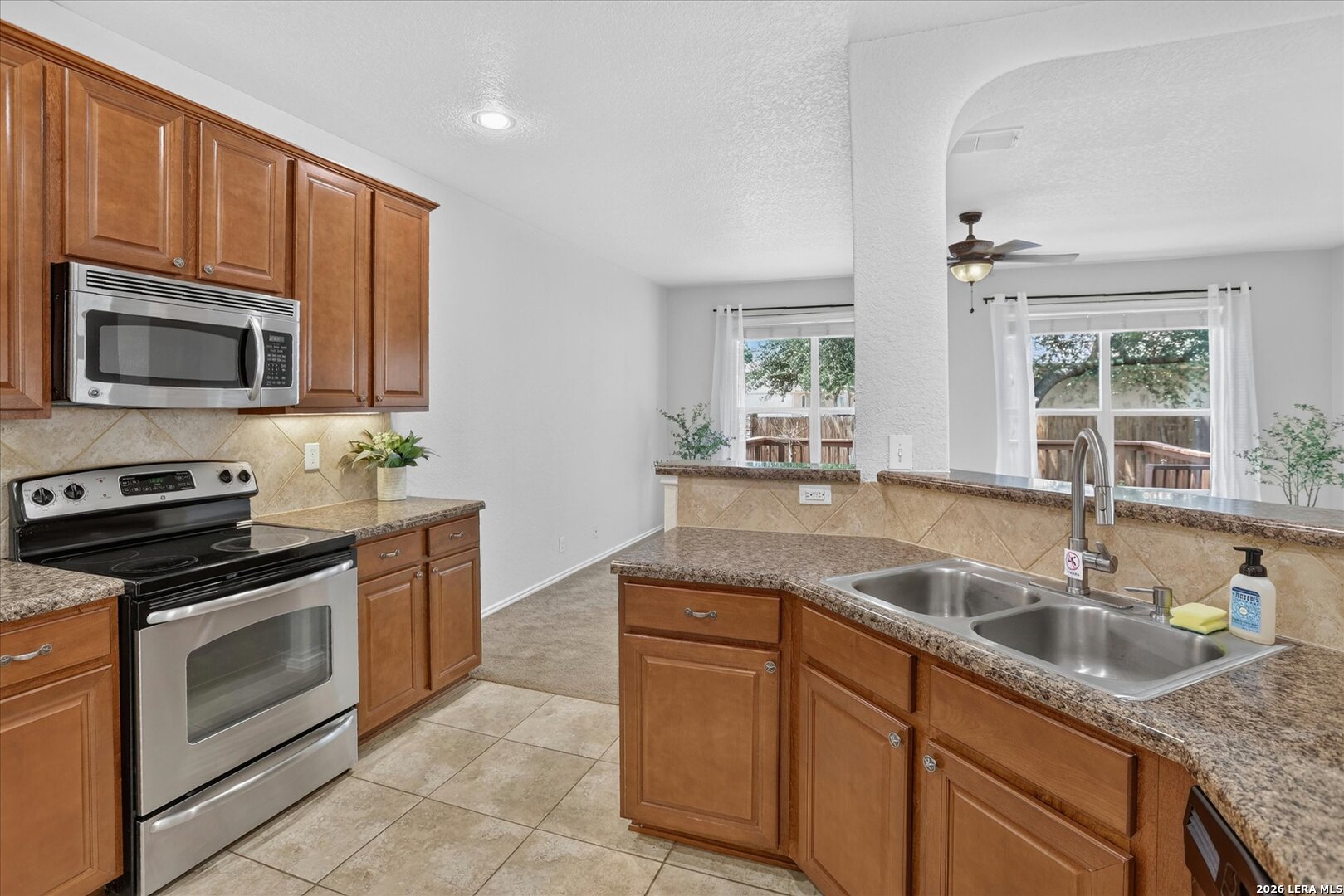 6913 Abbey Falls San Antonio TX 78249