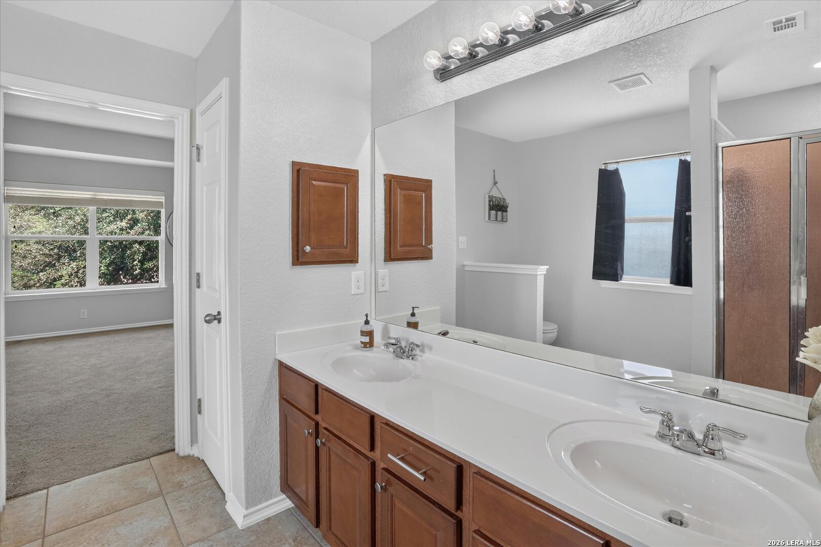 6913 Abbey Falls San Antonio TX 78249