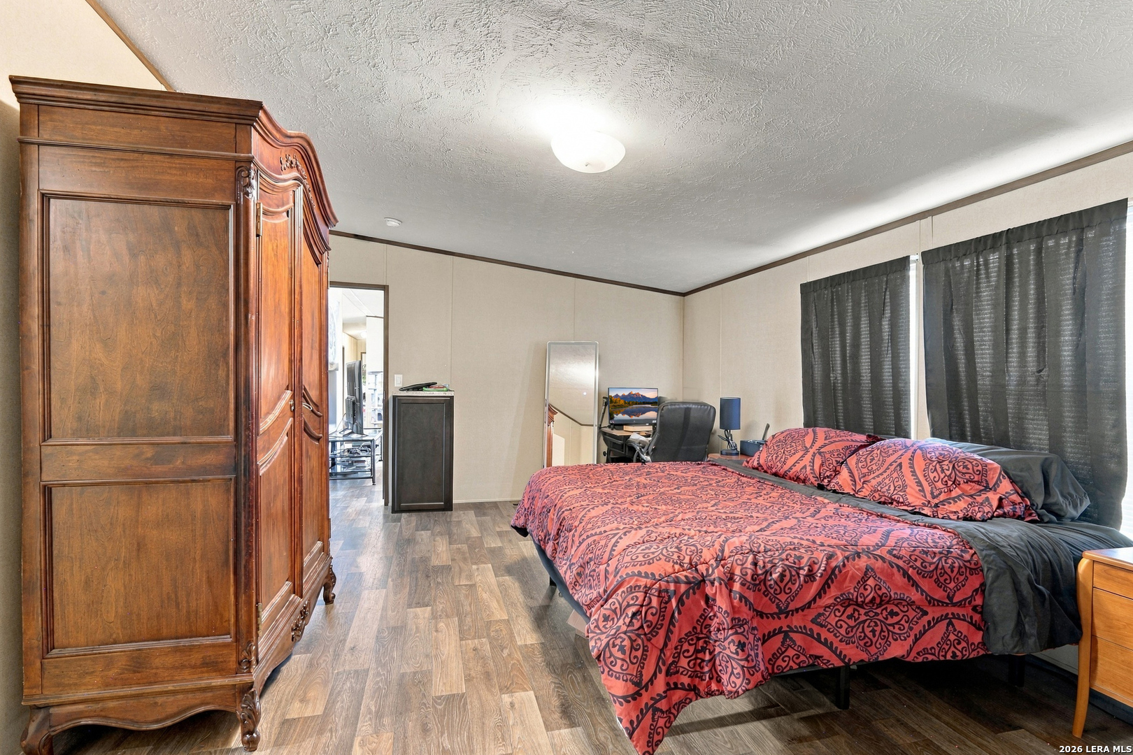 955 County Road 6753 Devine TX 78016