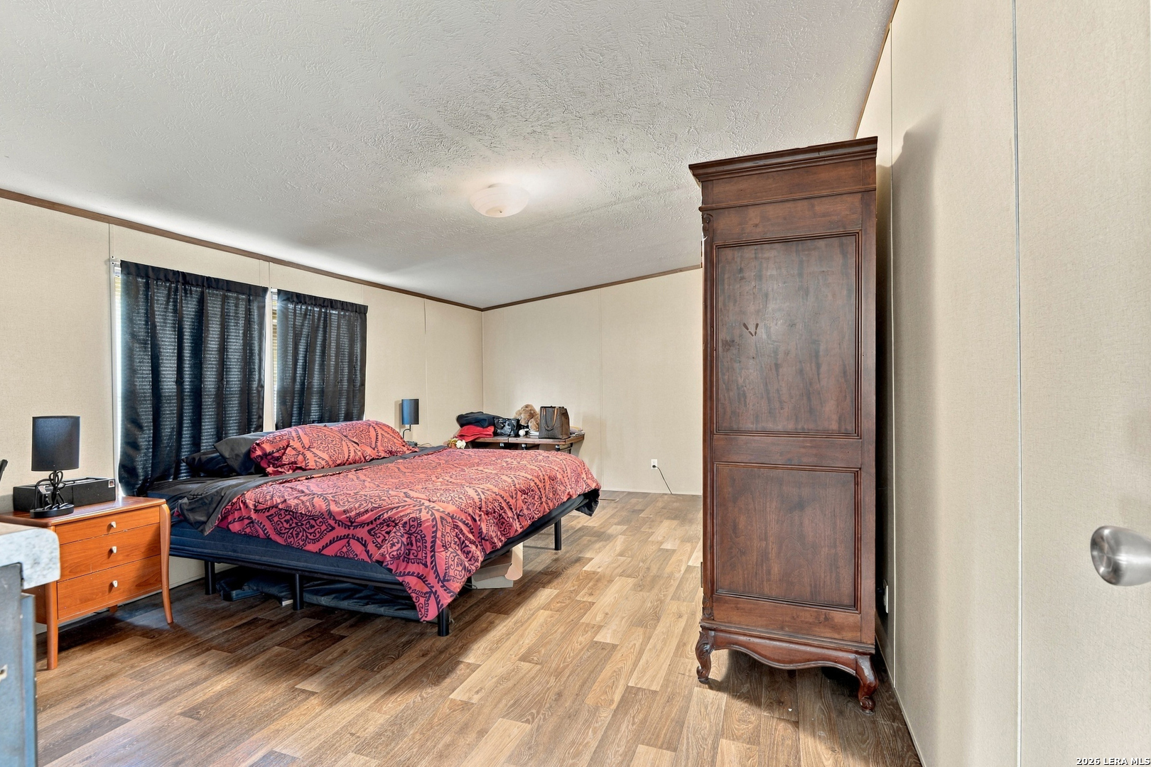 955 County Road 6753 Devine TX 78016