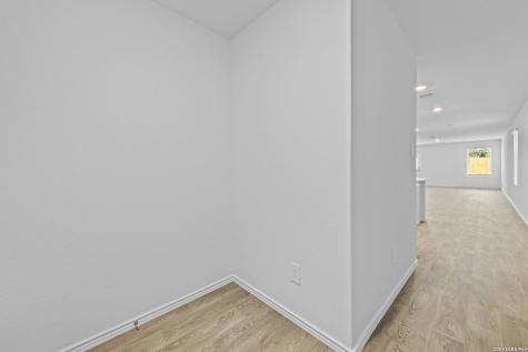 16068 Mahogany Way Elmendorf TX 78112