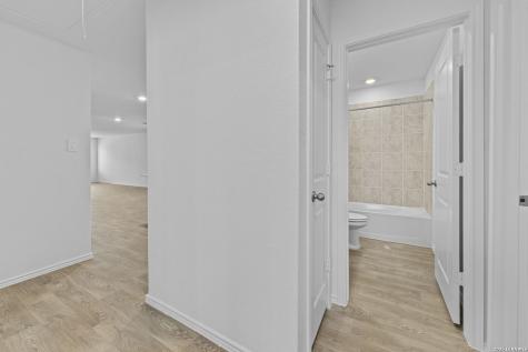16068 Mahogany Way Elmendorf TX 78112