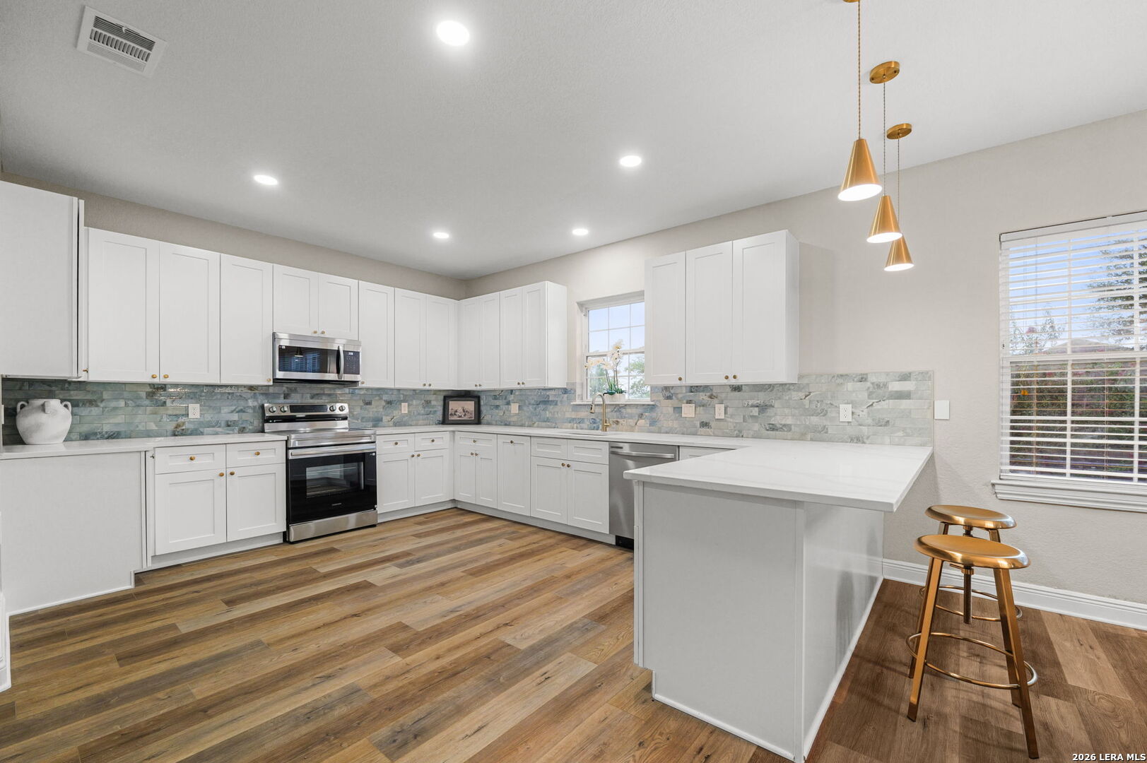 403 E Vista Ridge San Antonio TX 78260