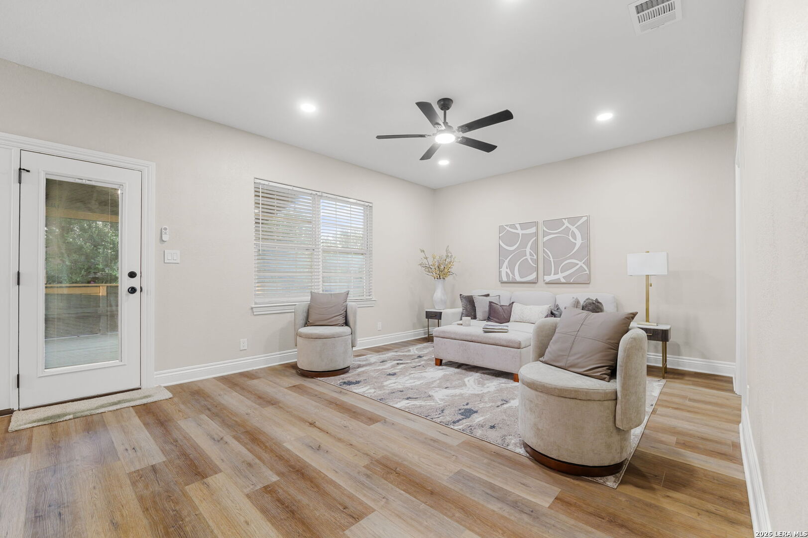 403 E Vista Ridge San Antonio TX 78260