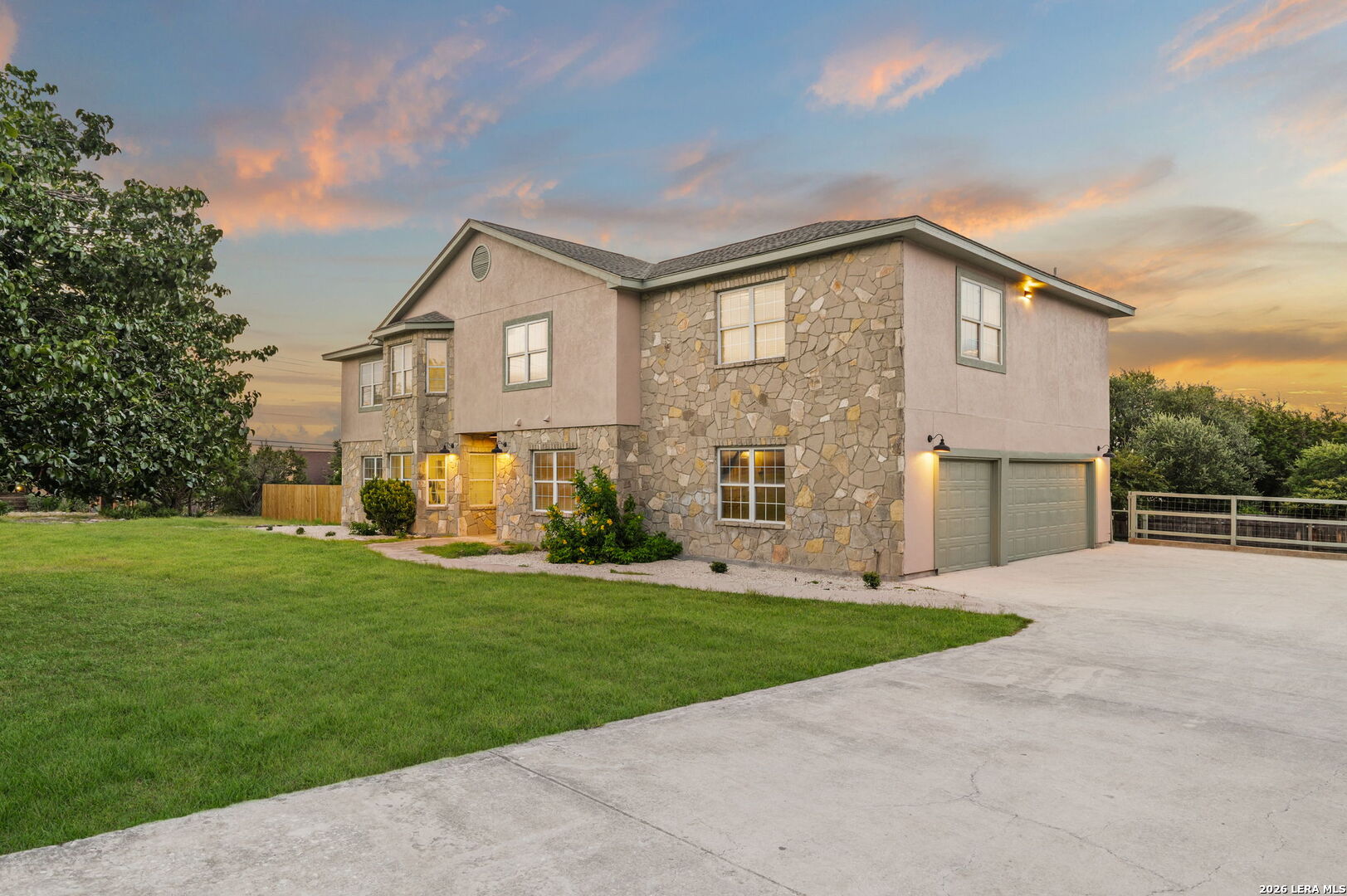 403 E Vista Ridge San Antonio TX 78260