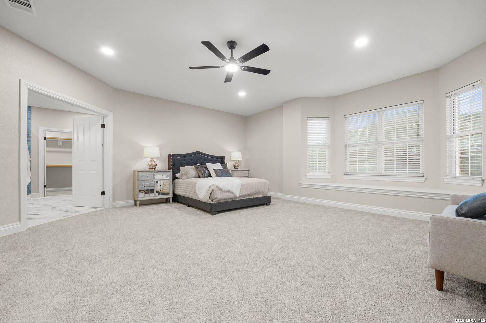 403 E Vista Ridge San Antonio TX 78260