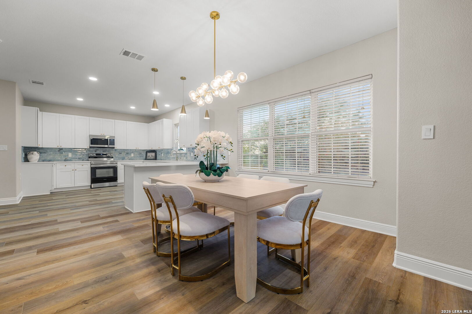 403 E Vista Ridge San Antonio TX 78260