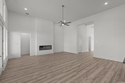 22419 Clarben San Antonio TX 78266