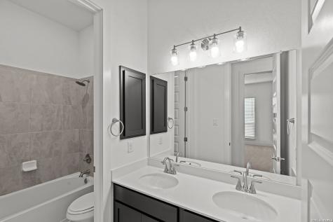 22419 Clarben San Antonio TX 78266