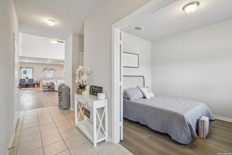 8915 Portobello Way Converse TX 78109