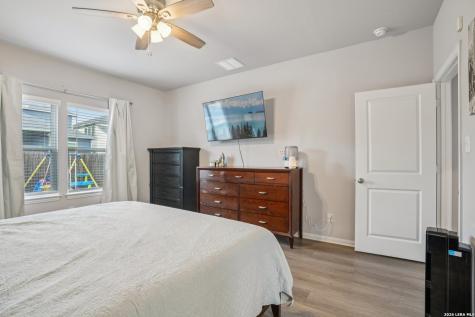 8915 Portobello Way Converse TX 78109