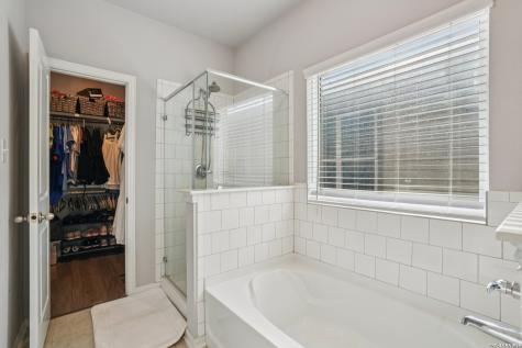 8915 Portobello Way Converse TX 78109