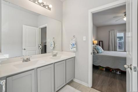 8915 Portobello Way Converse TX 78109