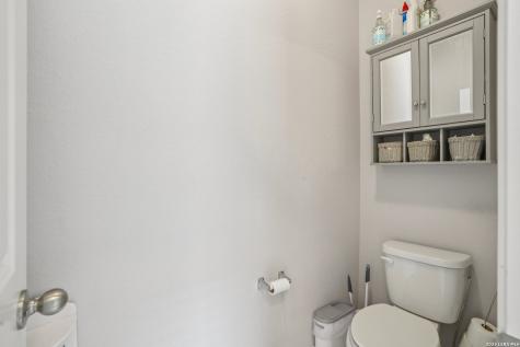 8915 Portobello Way Converse TX 78109