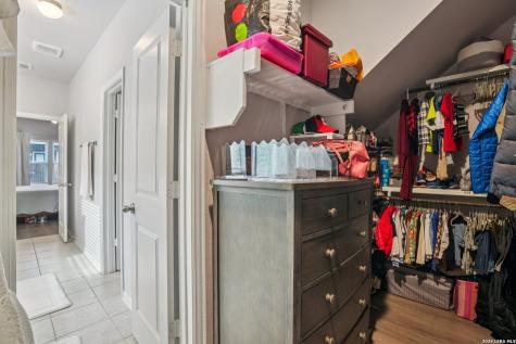 8915 Portobello Way Converse TX 78109