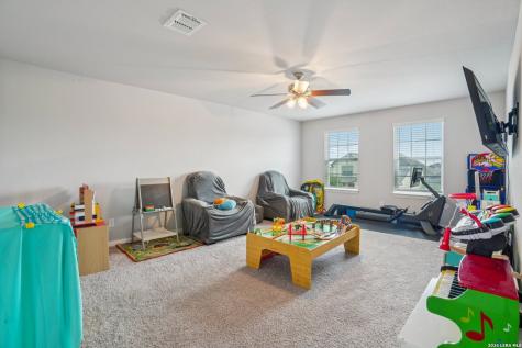 8915 Portobello Way Converse TX 78109