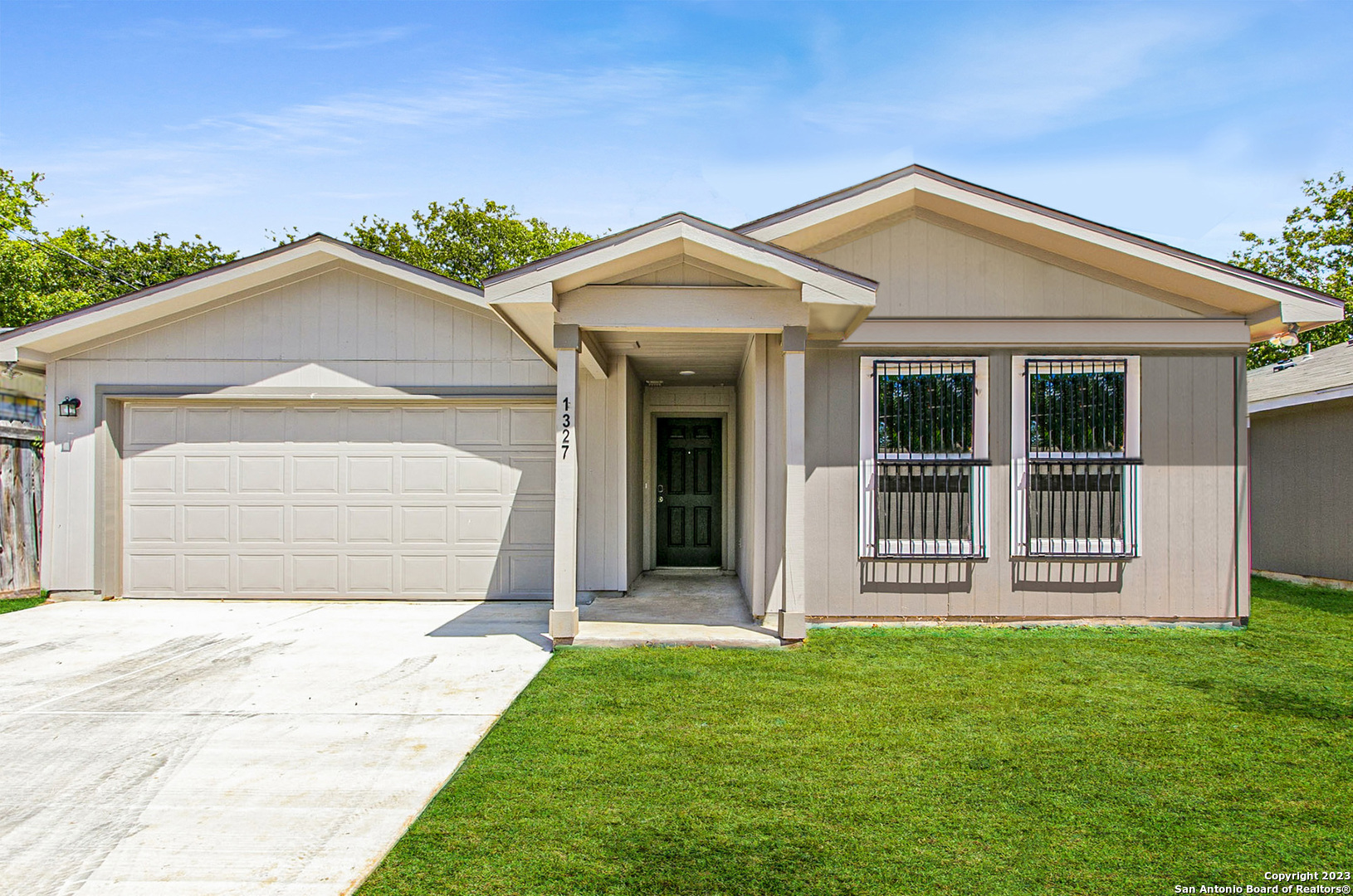 1327 Saenz San Antonio TX 78214