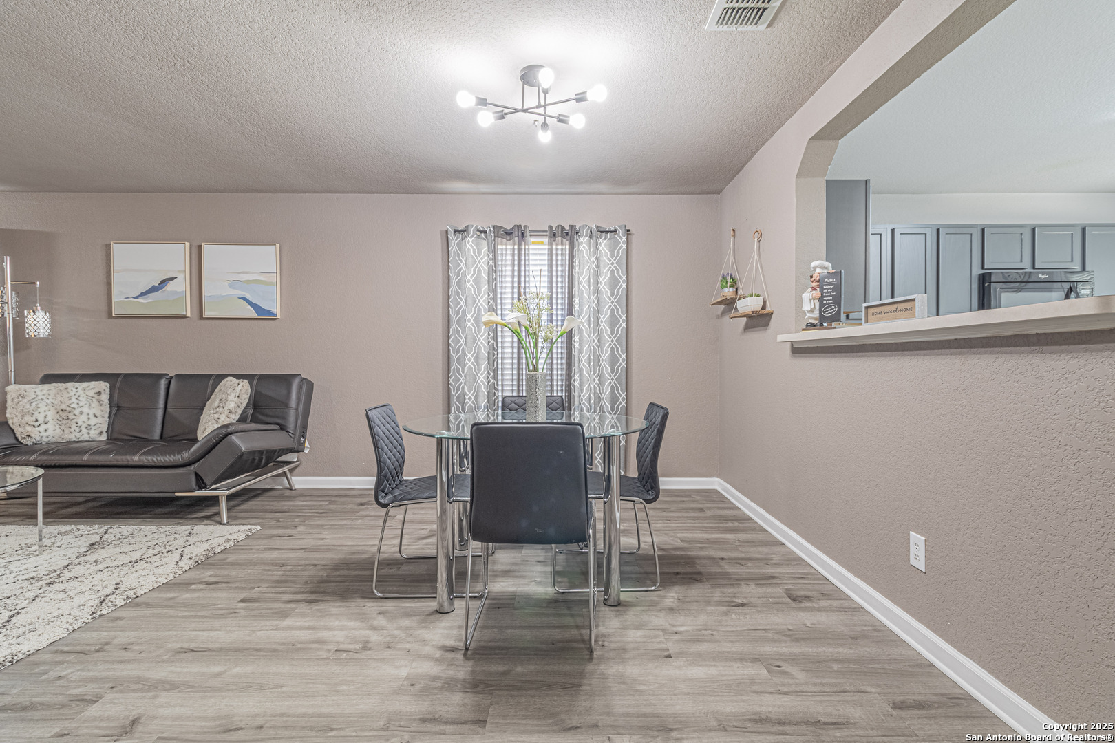 7911 Saratoga Selma TX 78154