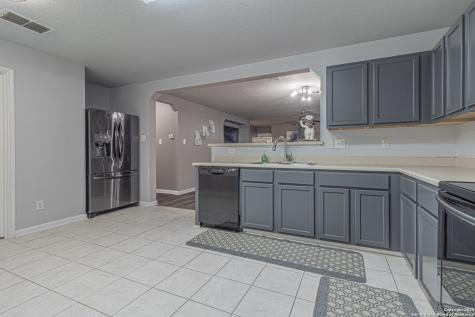7911 Saratoga Selma TX 78154