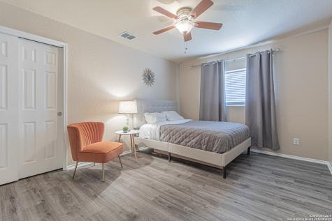 7911 Saratoga Selma TX 78154