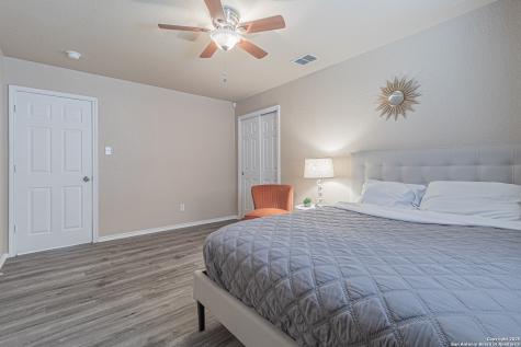7911 Saratoga Selma TX 78154