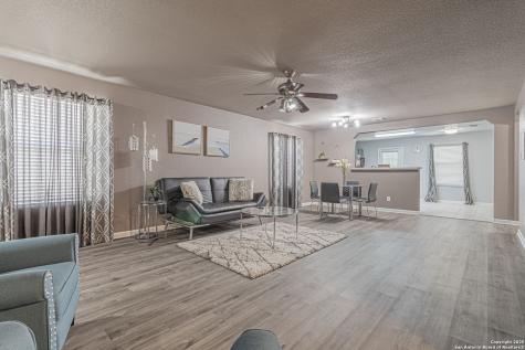 7911 Saratoga Selma TX 78154