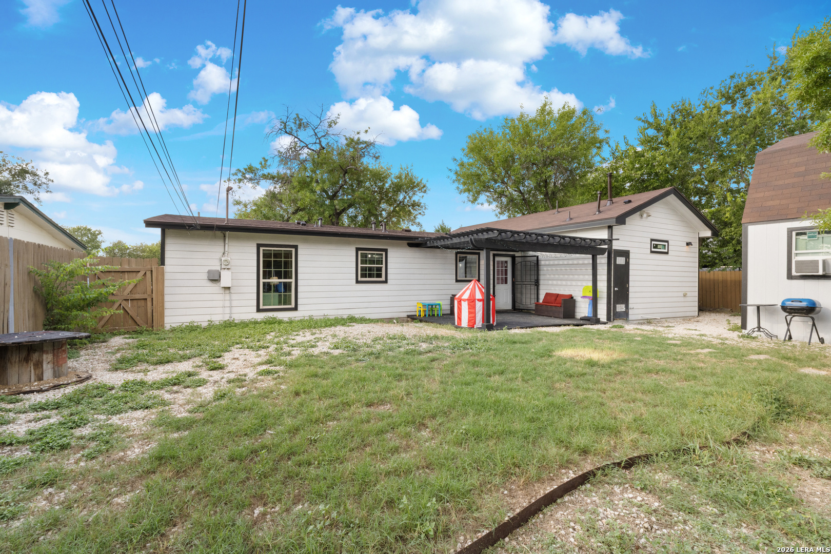 519 Sandalwood San Antonio TX 78216