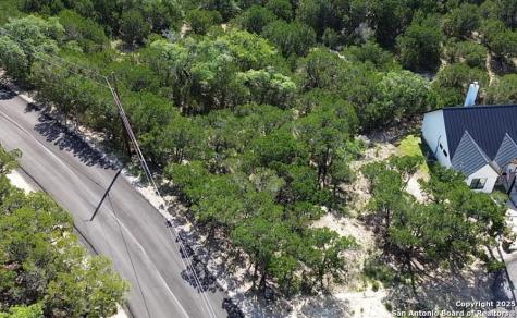 1428 Rockmoor Canyon Lake TX 78133