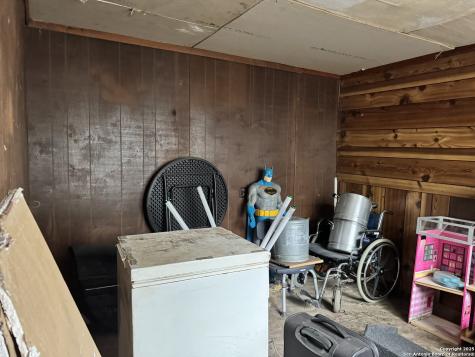 737 Avenue F Poteet TX 78065