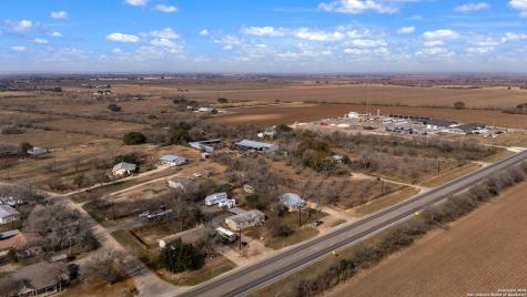 505 State Highway 173 Hondo TX 78861