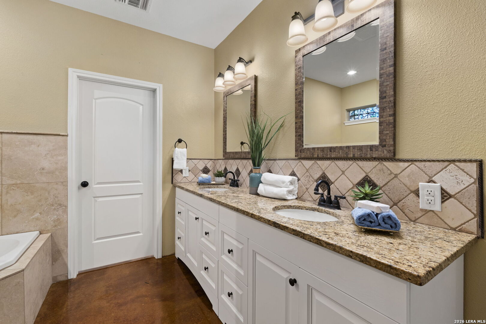 11154 Moorway Helotes TX 78023