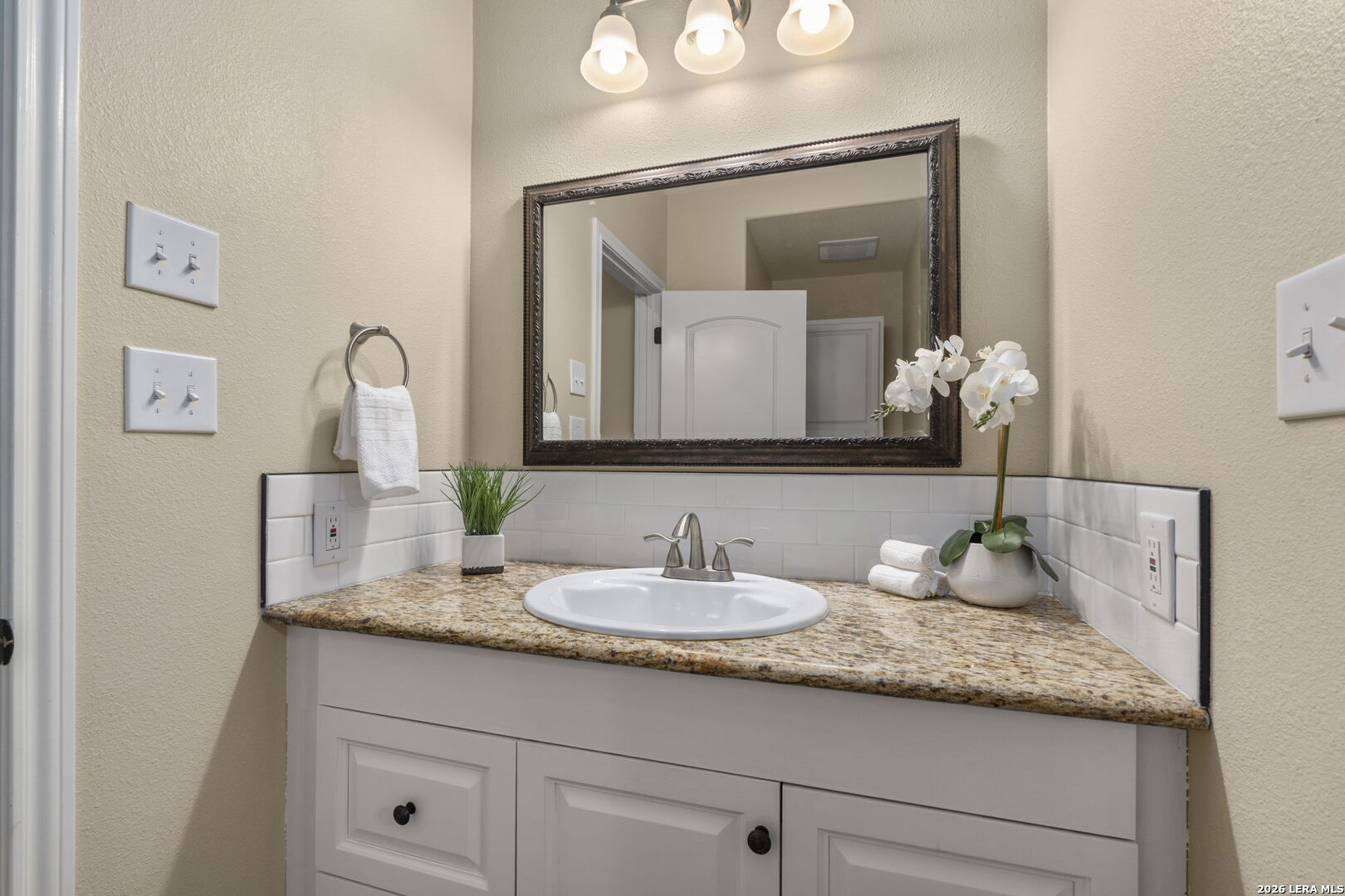 11154 Moorway Helotes TX 78023