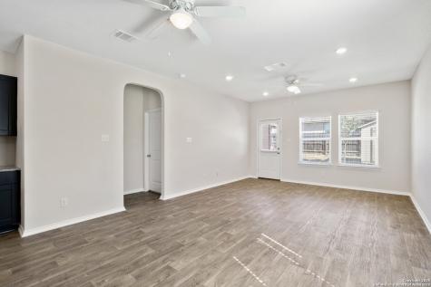 3362 Stoney Knoll San Antonio TX 78245