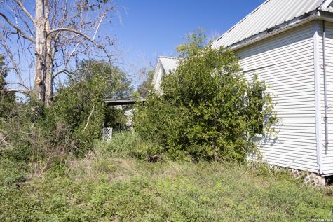 134 Kessler Lane Knippa TX 78870