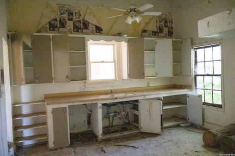 134 Kessler Lane Knippa TX 78870
