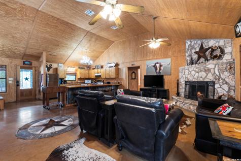 19 Wisteria Way Concan TX 78838