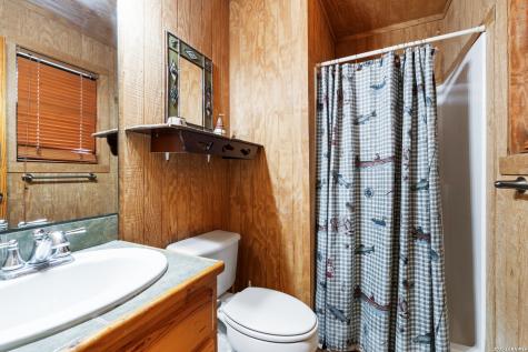 19 Wisteria Way Concan TX 78838