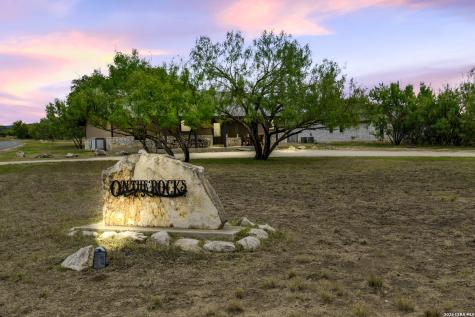 19 Wisteria Way Concan TX 78838
