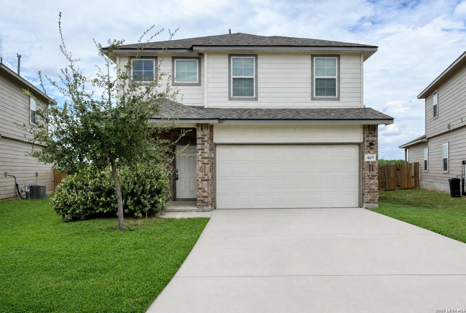 469 Middle Green Loop Floresville TX 78114