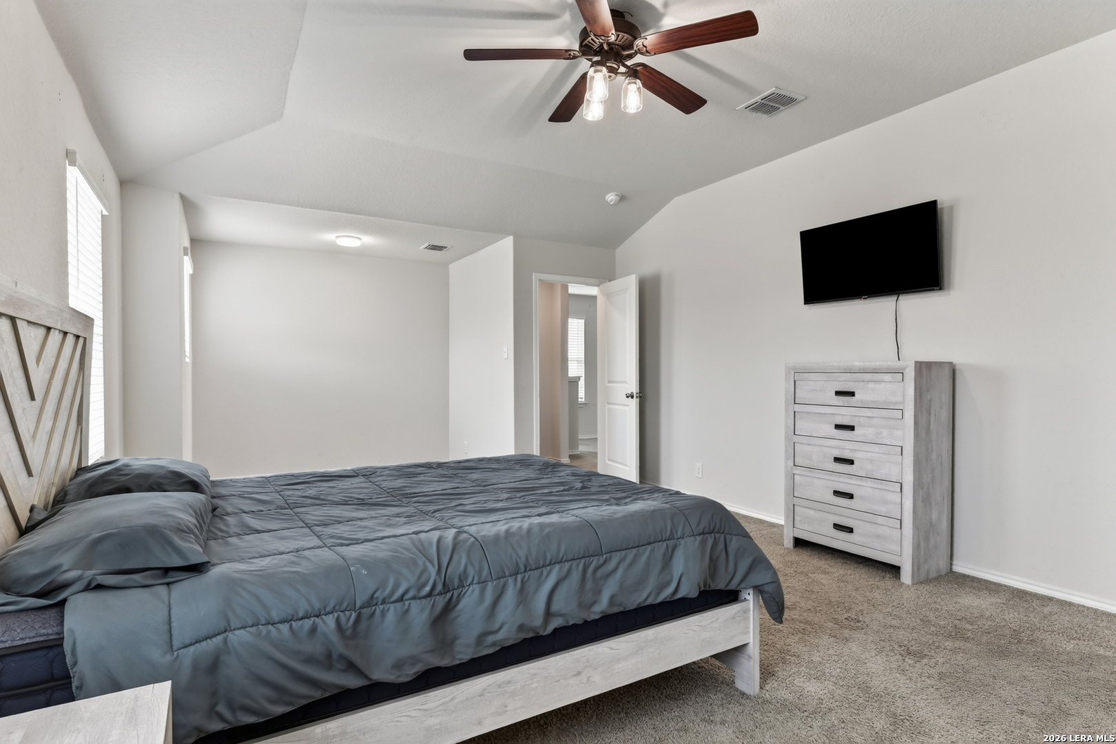469 Middle Green Loop Floresville TX 78114