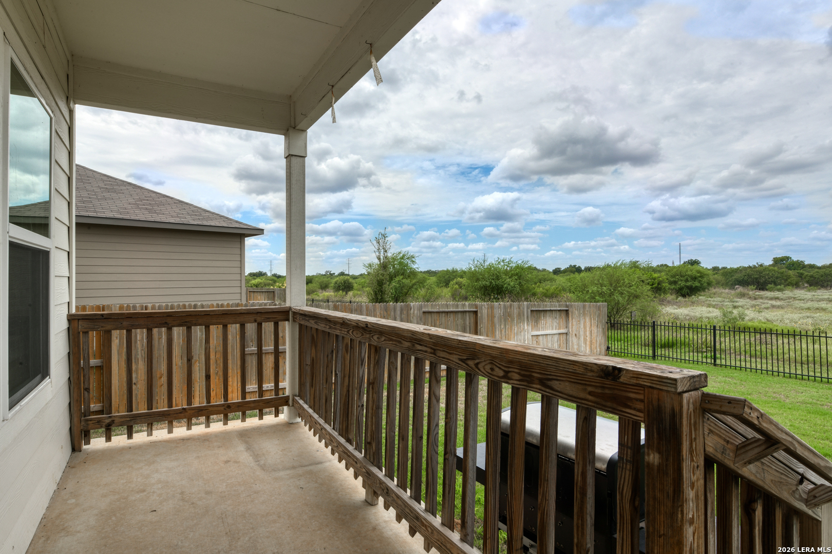 469 Middle Green Loop Floresville TX 78114