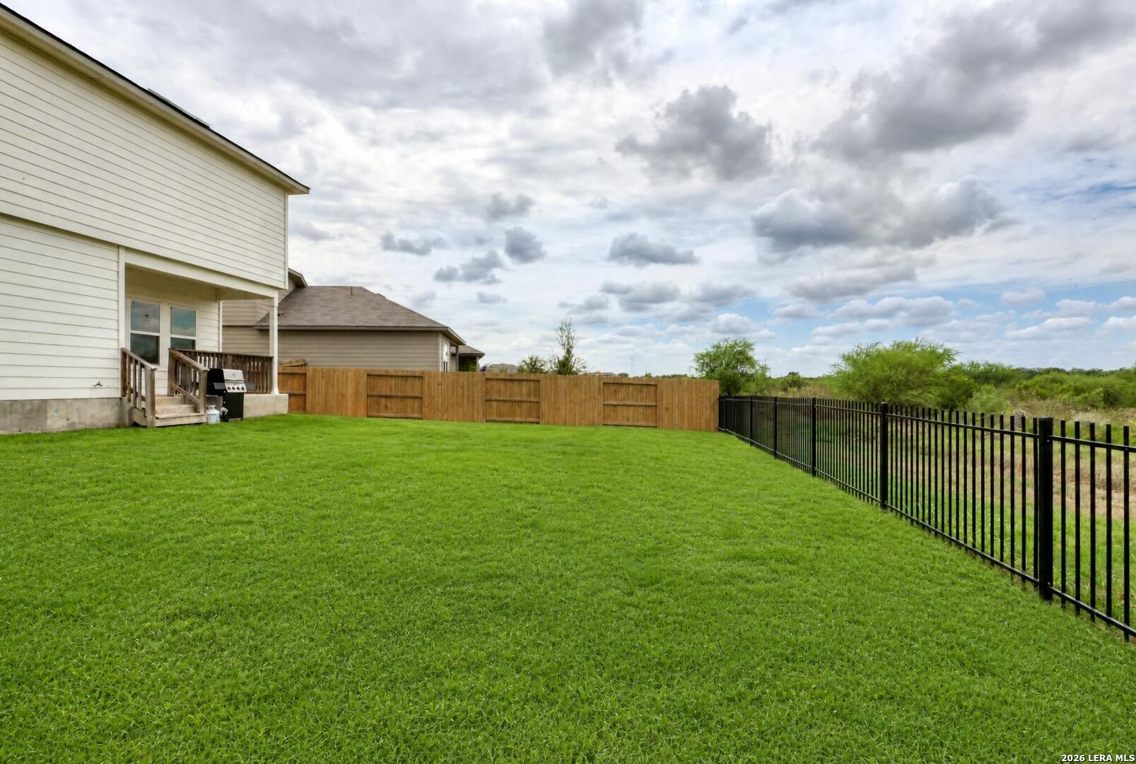 469 Middle Green Loop Floresville TX 78114