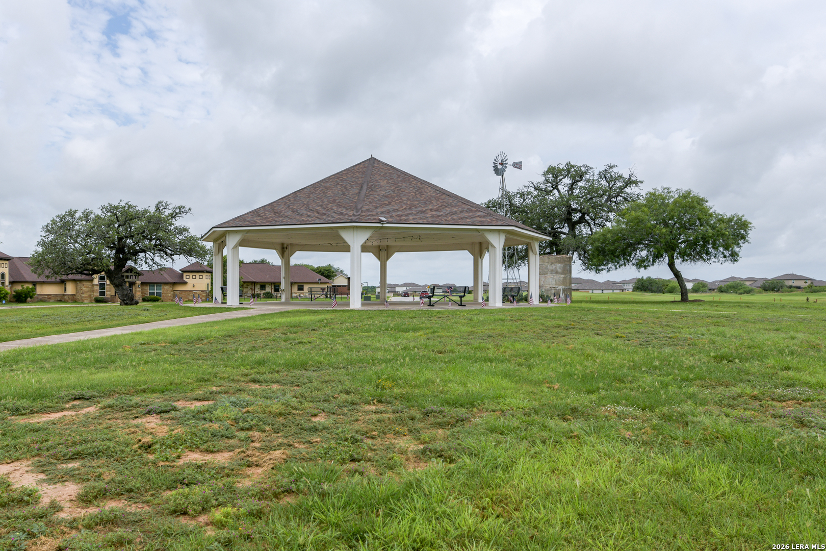 469 Middle Green Loop Floresville TX 78114