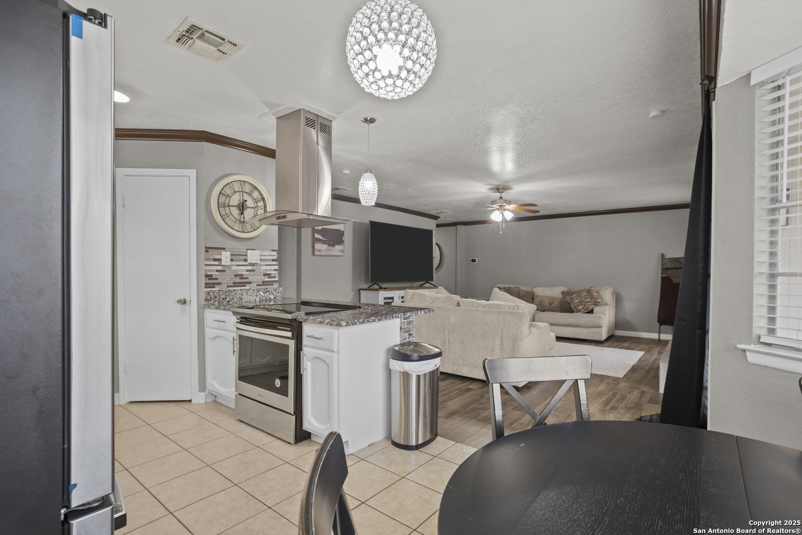 6839 Avila San Antonio TX 78239