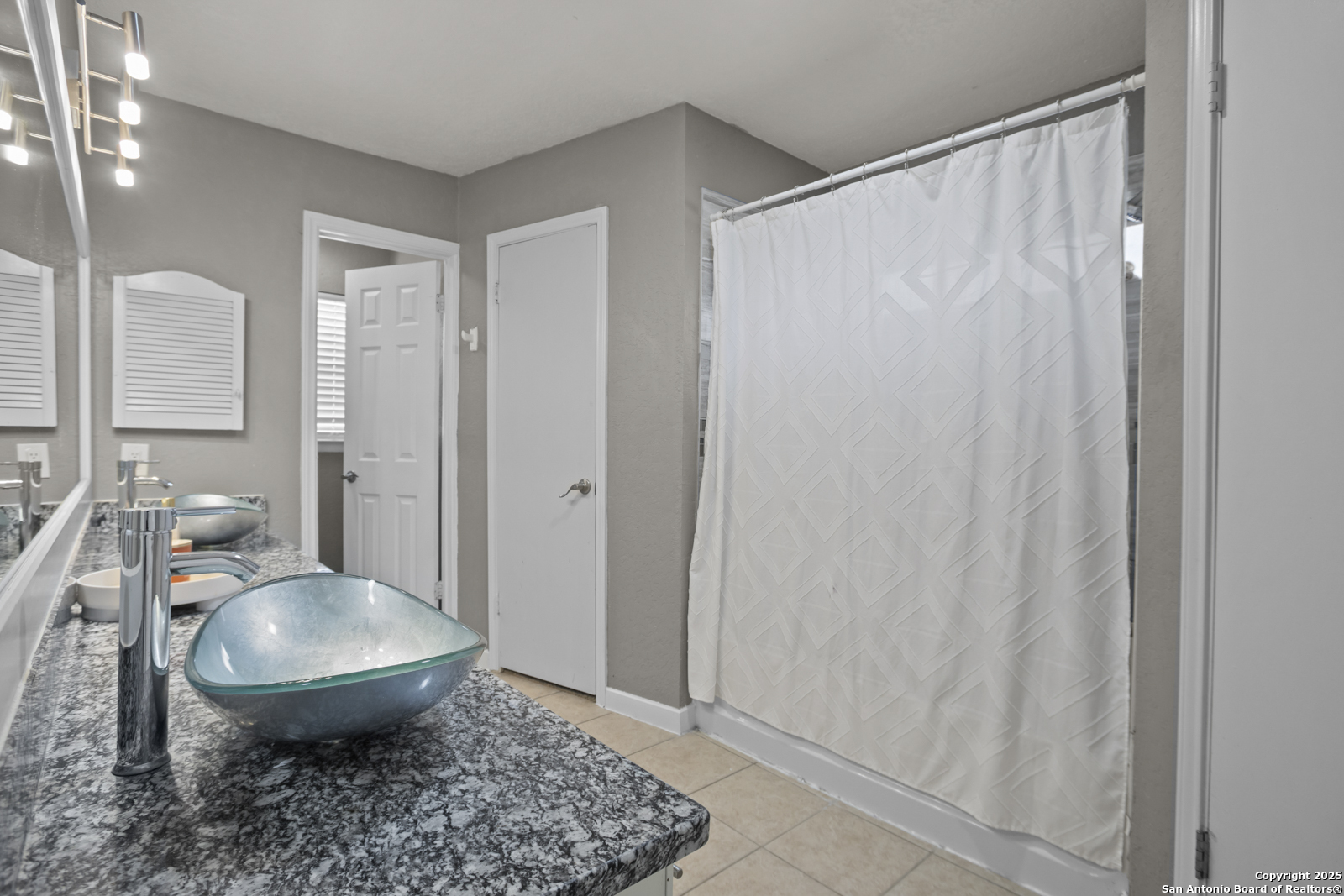 6839 Avila San Antonio TX 78239
